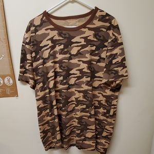 Mens Old Navy brown camo shirt